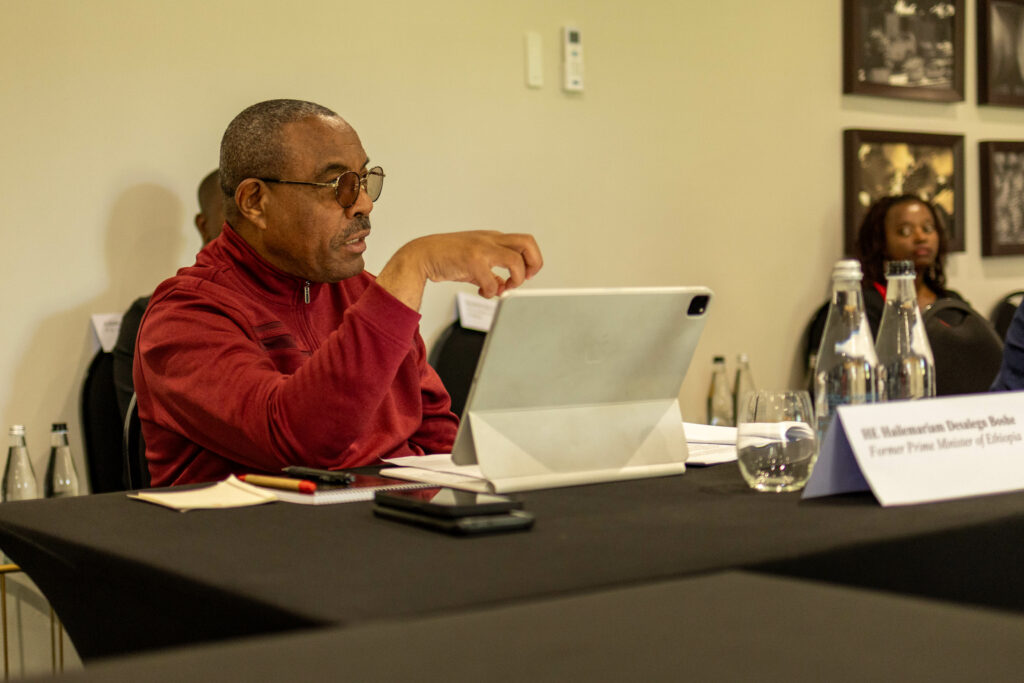 Former Ethiopian President Hailemariam Desalegn Boshe discussing